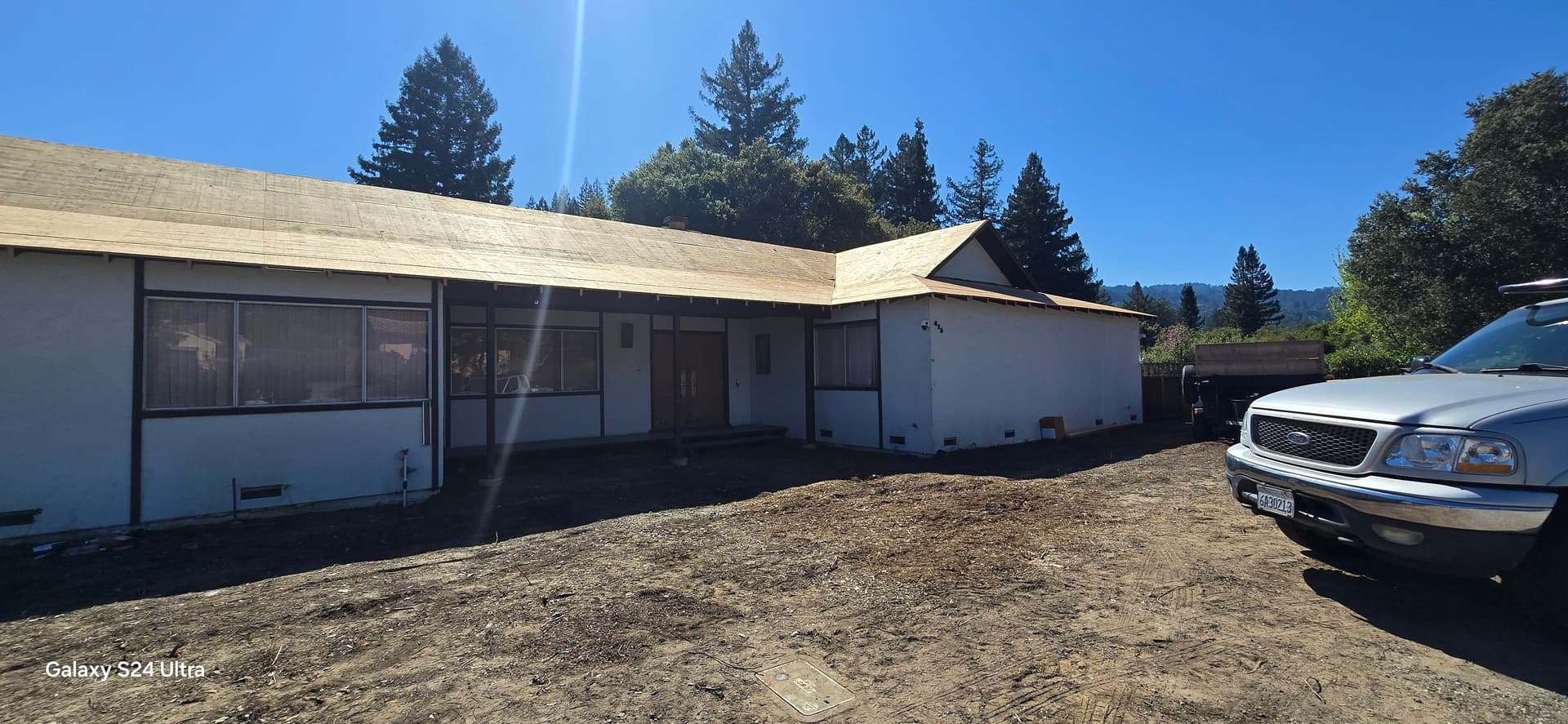 Bay View Roofing's Bright New Metal Roof Installation image